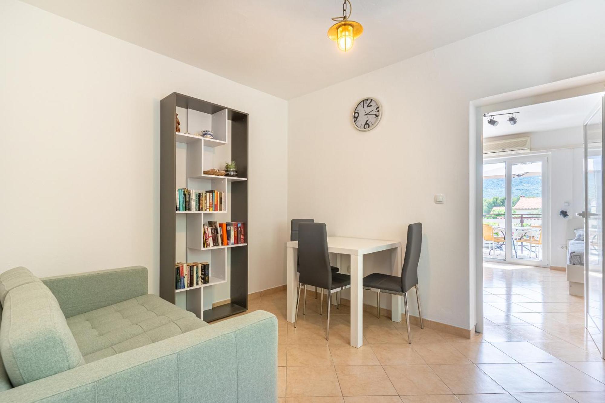 Apartment & Klemenc