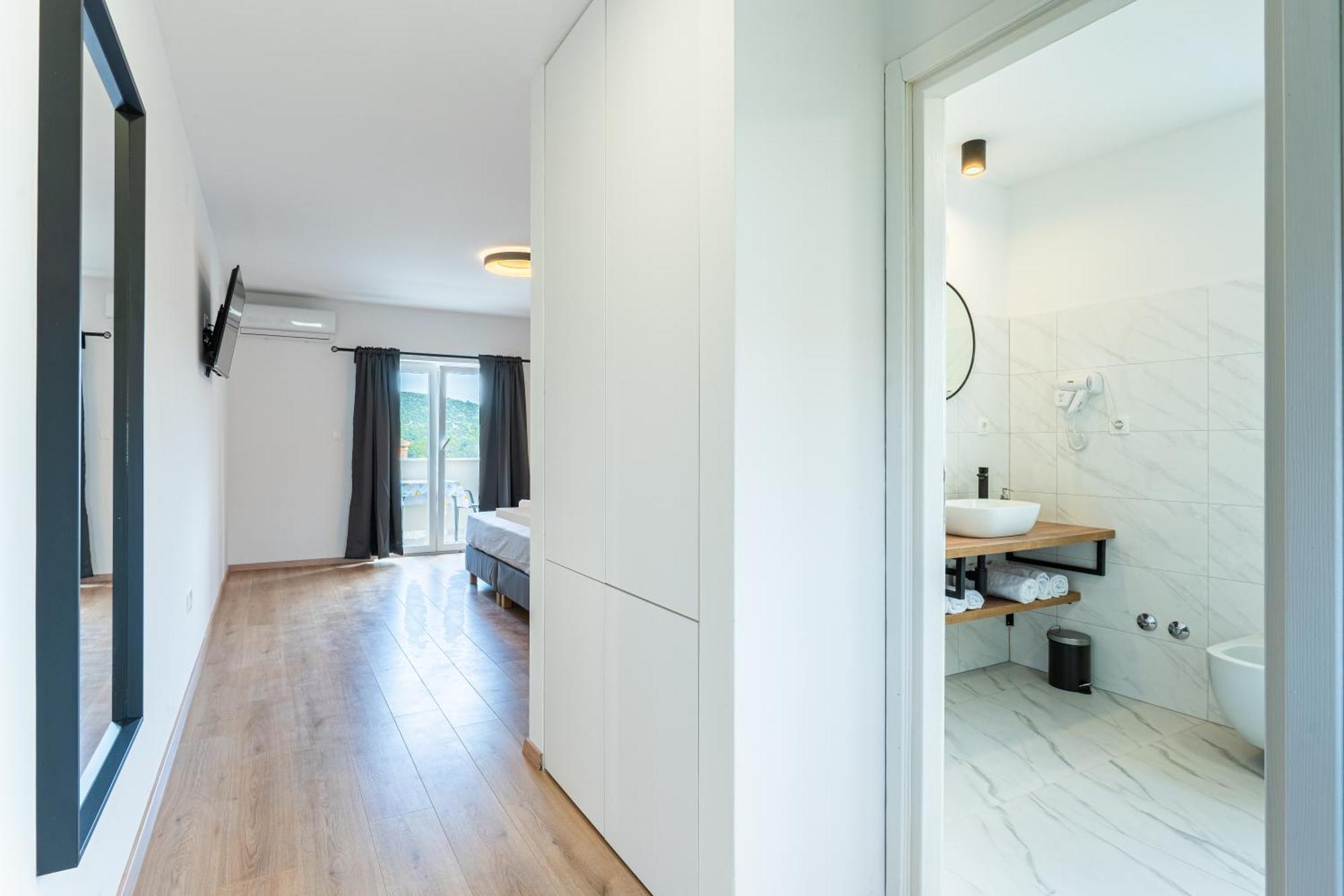& Klemenc Apartment *